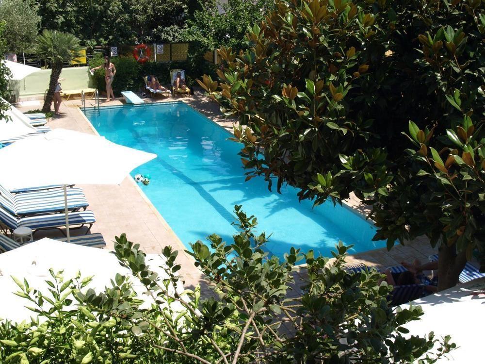 Anseli Hotel Kremastí Exteriör bild